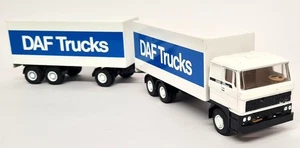 Lion Toys 1/50 - DAF 3300 Turbo Intercooling Semi Truck + Trailer 'DAF Trucks' - Picture 1 of 8