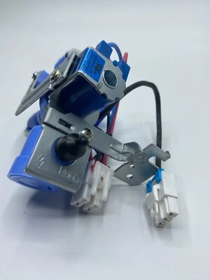 Válvula de entrada de agua de repuesto para refrigerador LG AJU72992601 Foto 1 de 3