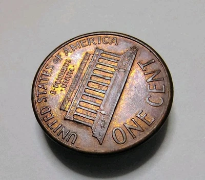 1992 D Unique Fuchsia Rainbow Colored Close AM Lincoln Penny - Image 1 of 4