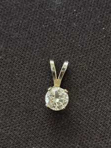 Kleiner 14k Weißgold Diamant Anhänger - Bild 1 von 3