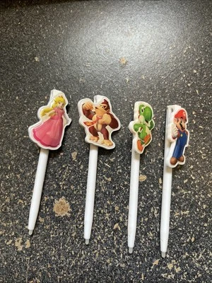 4 Nintendo DS Stylus, Mario, Donkey Kong, Yoshi, Princess Peach Foto 1 de 2