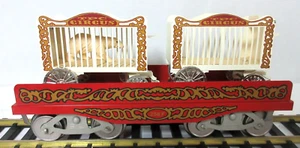 McCoy Circus Flat w/Wagons Tinplate Standard Red w/ 2 Cage Wagons & 1 Bear - Picture 1 of 4