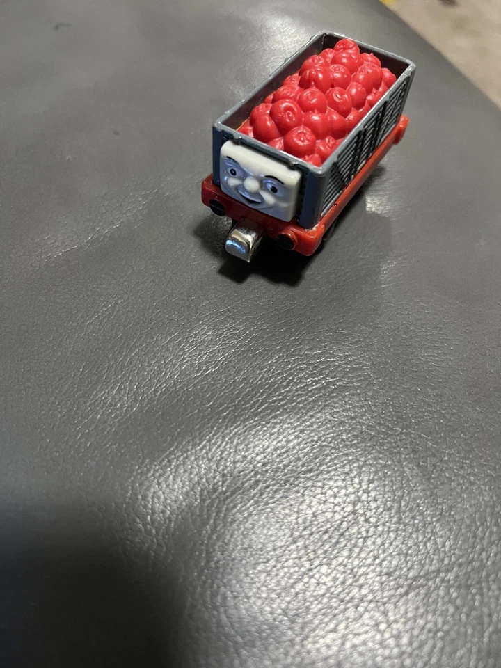 Thomas & Friends Take Along N Play TROUBLESOME TRUCK Train Car 2006 - Image 1 of 4