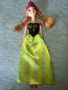 Muñeca Barbie ANNA Mattel Princesa Disney Frozen Excelente Estado 2012 - Imagen 1 de 4