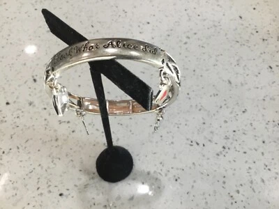 Pulsera Alicia en el País de las Maravillas de Disney con dije elástico Foto 1 de 3