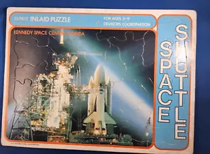 Vassoio Vintage Puzzle Kennedy Centro Spaziale Shuttle Razzo 25 Pezzi Bambini 1981 - Foto 1 di 2