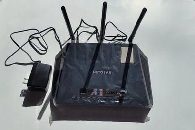 Router WiFi inteligente Netgear Nighthawk 48 - 2,4 GHz 5 GHz AC1750 4 puertos R6400v2 VPN Foto 1 de 4