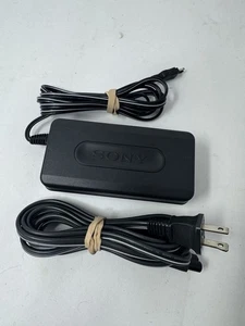 Adattatore CA videocamera Handycam Sony AC-L10A originale OEM - TESTATO E FUNZIONANTE  - Foto 1 di 5