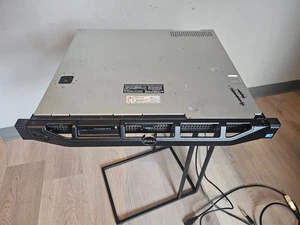 Dell POWEREDGE R210 Server Xeon X3450 @ 2.66GHz 8GB RAM NO HDD - Picture 1 of 11