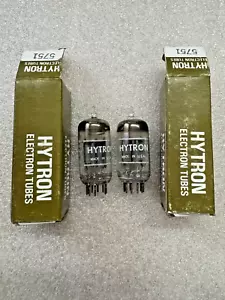 Par de tubos de preamplificador de bajo ruido GE 5751 a juego nuevo en caja - Imagen 1 de 3