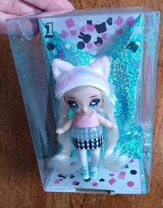 Na! Na! Na! Muñeca Suprise Paula Purrfect Mini 2023 Serie 2 SOLO EXHIBICIÓN - Imagen 1 de 8