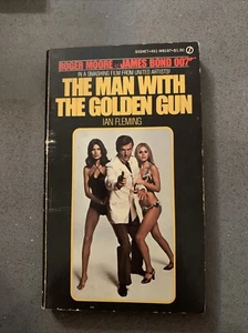 The Man With The Golden Gun James Bond 007 Movie Tie In Paperback Ian Fleming - Picture 1 of 5