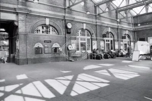 PHOTO BR British Railways Station Scene - BIRMINGHAM MOOR STREET 3