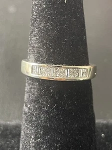 14k White Gold 1/4 CTW Diamond Band (N20) - Picture 1 of 6