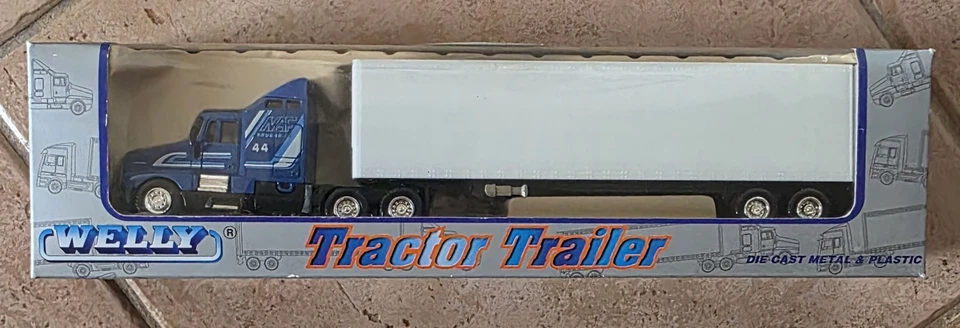 Welly Diecast 1/58 Scale Kenworth T600 w/Van Trailer. N.I.B - image 1 of 1