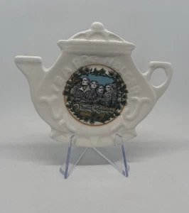 Vintage Teapot Shaped Tea Bag Holder Ceramic Mount Rushmore w/ Stand - Picture 1 of 4