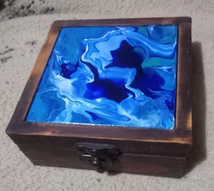  Wooden 4 3/4"Wide x 2"Tall Small Trinket Box Chest With Hook Lock - Picture 1 of 6