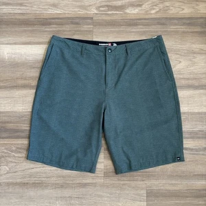 Quiksilver amphibian shorts size 38 Green - Picture 1 of 7
