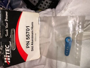 Hitec Servo Standard Half Metal Horn pn55701 /Arm 24T 22955701. (BLUE) - Picture 1 of 1