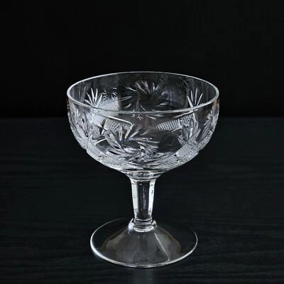 Mini tazón de postre, mermelada o caviar de cristal cortado a mano de 5 oz en un tallo, 4 x 3,75 pulgadas Foto 1 de 4