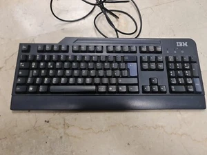 IBM MODELL KB-0225 PS/2 Kabellierte Tastatur - Teilenummer 89P8319 SCHWARZ GEBRAUCHT - Bild 1 von 6