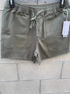 Pantaloncini da trail KATIN verde taglio uomo taglia M nuovi con etichetta - Foto 1 di 3