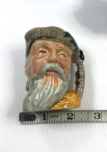VINTAGE ROYAL DOULTON 3” Robin Crusoe MINI MUG DECOR - Picture 1 of 4