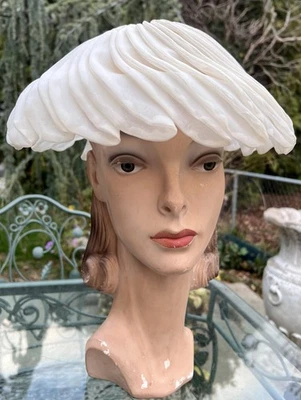 VINTAGE 1950's MISS ALICE IVORY PLEATED CHIFFON HAT - Image 1 of 4