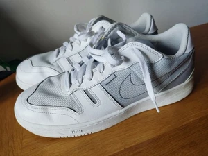 Nike Squash-Type N.354 Weiß/Grau Größe UK 9  - Bild 1 von 8