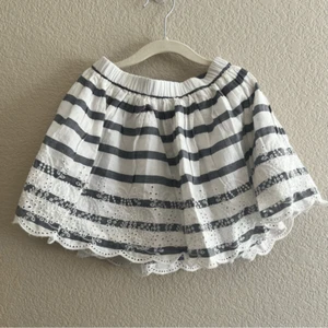 Gap Striped Cotton Elastic Scalloped Skirt with Eyelet Details Girls Small 6-7 - Picture 1 of 6