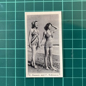 Eleanor Hansen & Frances Robinson cigarette card MURRAYS BATHING BELLES #32 1939