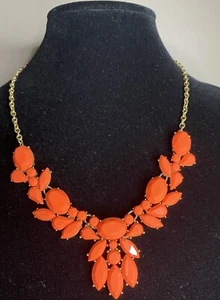 J. CREW Statement Necklace Orange Resin Style Gold Salmon Tone - Picture 1 of 3