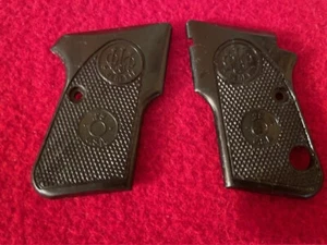 Factory Original Beretta 950 Black Plastic Grips .25 cal Used - Picture 1 of 6