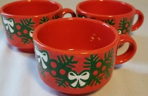 Waechtersbach 3 Christmas mugs Red holly berries and bows W Germany - Picture 1 of 11