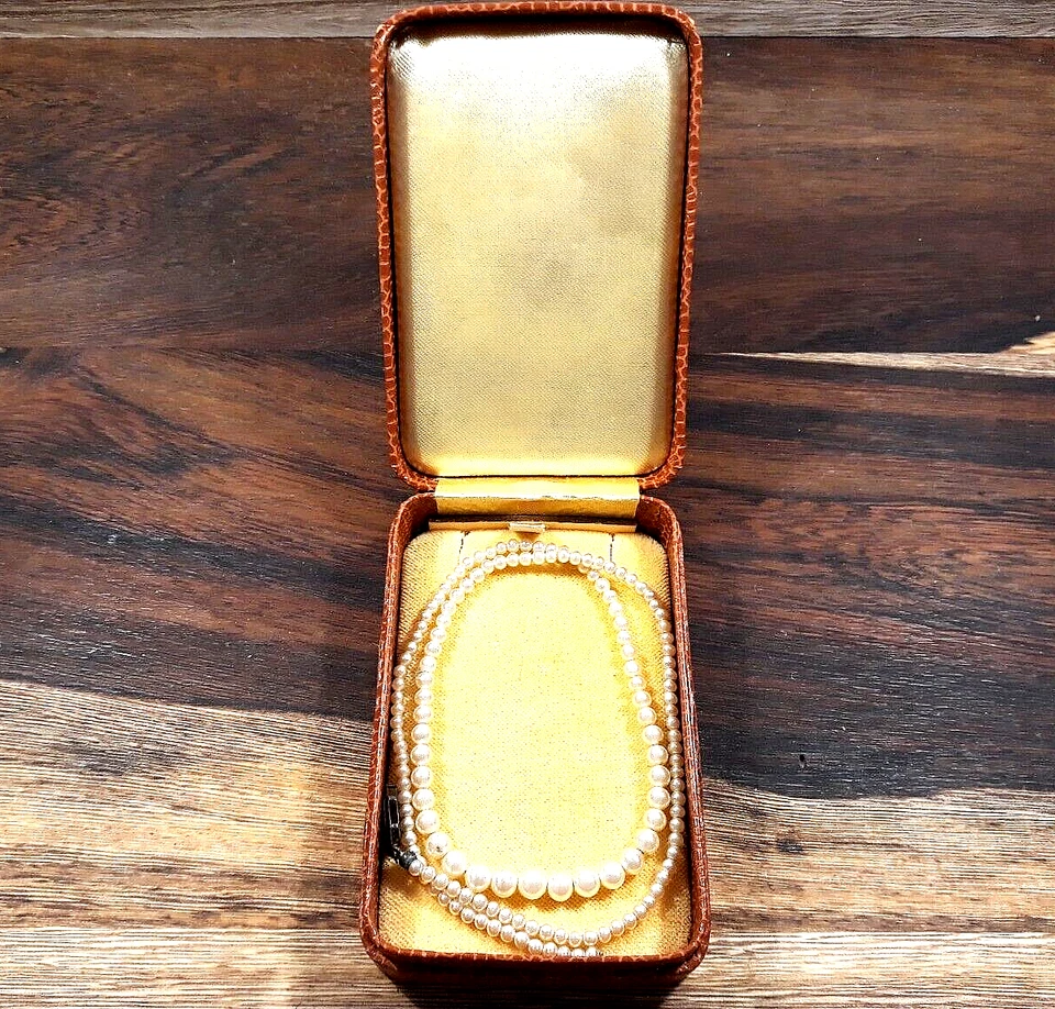 Perlenkette, 1950er, Zuchtperlen, versilbert, klassisch, edel, Schmuck, Vintage - Bild 1 von 4