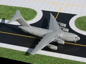 Royal Canadian Air Force Boeing C-17 177701 GeminiJets GMCAF029 Scale 1:400 RARE - Picture 1 of 1