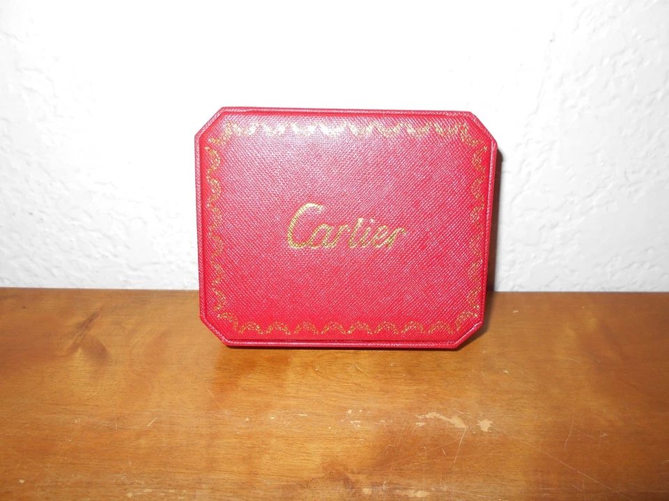 卡地亚红色手链手表盒 — 第 1/4 张图片