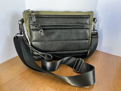 Bandolera de nailon CL china para lavandería mediana negra/oliva acolchada acolchada acolchada acolchada nueva con etiquetas Foto 1 de 4