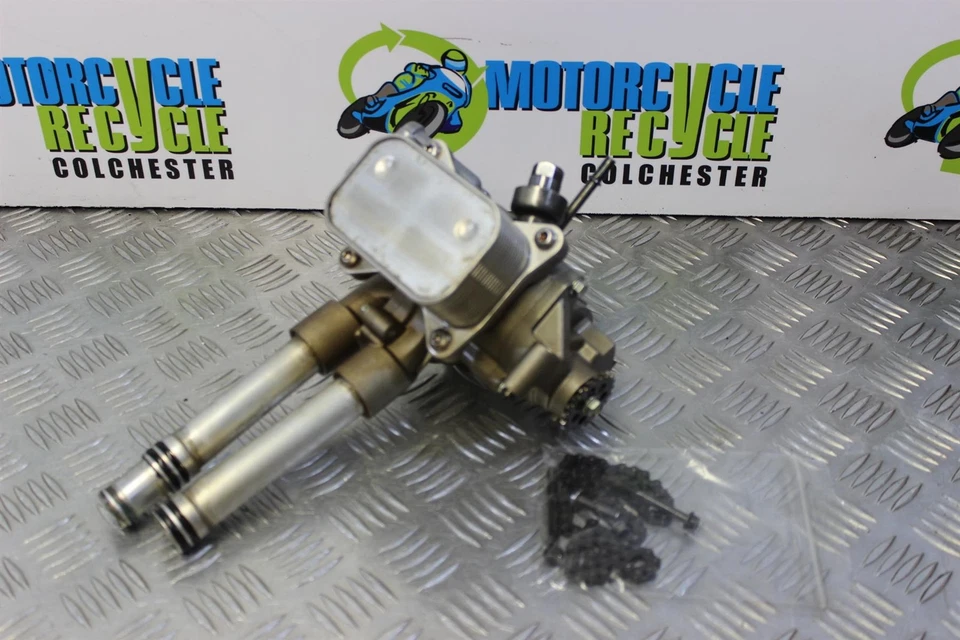 Triumph Trophy 1215 SE Water Pump Oil 2012 to 2017 1200 B155 - Image 1 of 4