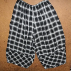 Coco & Juan Lagenlook Plus Size Pant Black Plaid Barrel Leg Size 2 Fits 3X4X - Picture 1 of 9