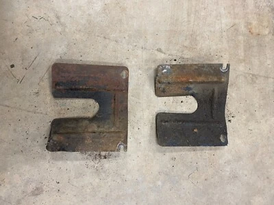 1961 Oldsmobile Starfire/88/98 Sway bar shields - Изображение 1 из 2