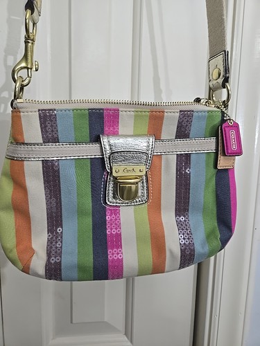 Borsa a tracolla Coach rosa papavero verde blu righe paillettes 47064 usata pochissimo