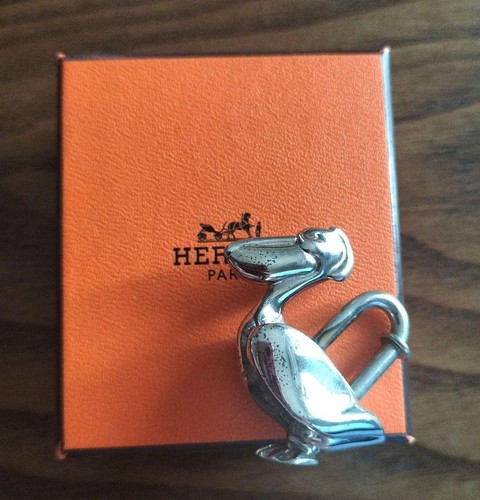 HERMÈS Hermes Lucchetto Pellicano Metallo Argento 4 cm x 3 cm x 1 5 cm Charm da Collezione