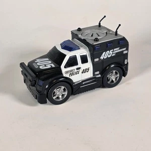 Matchbox Police Mobile Communications Unit 405 • Lights & Works • 2016 - Picture 1 of 12