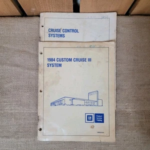 Lot of 2 Cruise Control Systems GM Training Manuals Fair - Imagen 1 de 6