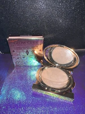 Charlotte Tilbury Glow Glide Face Architect Highlighter CHAMPAGNE GLOW NEW - Image 1 of 4