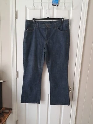 Pantalones de mezclilla ajustados Bobbie Brooks talla grande para mujer 18 bolsillos de imitación lavado medio  Foto 1 de 4