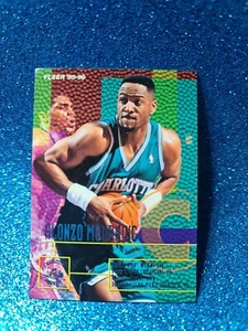 ALONZO MOURNING🏆Fleer 95-96 #19 Basketball Card 🏆FREE POST - Picture 1 of 2