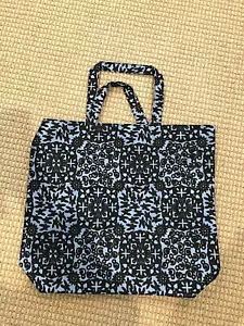 Macy's Blue Pattern Tote Bag- New - Picture 1 of 2