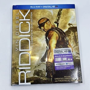 Riddick The Complete Collection (Blu-ray) Schonhülle - NEU - kostenloser Versand mit Sendungsverfolgung - Bild 1 von 3